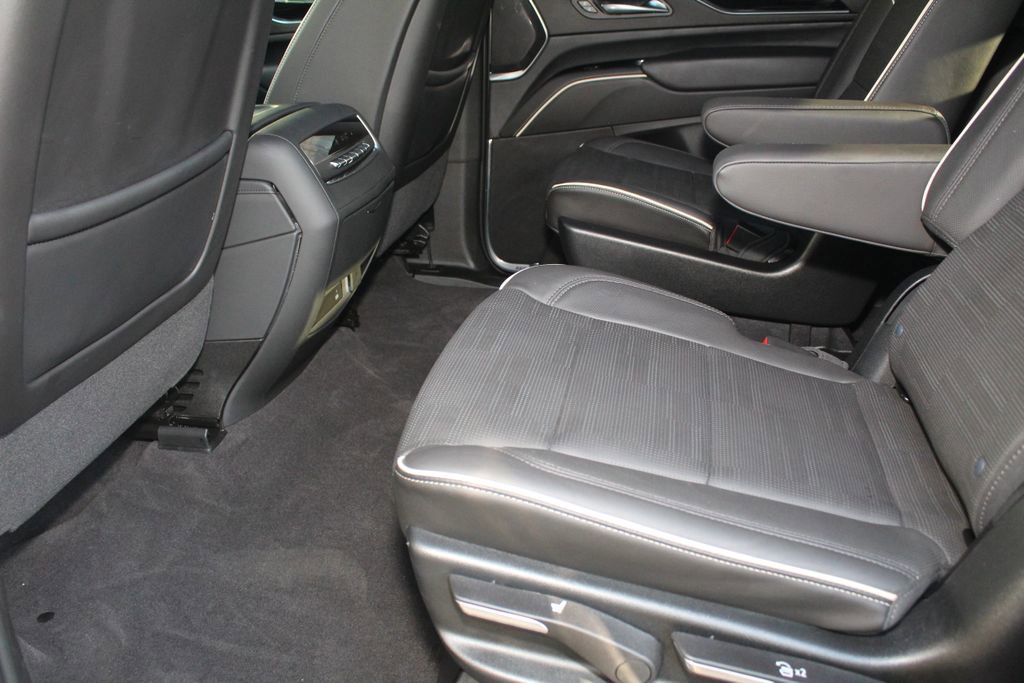 Used 2023 Cadillac Escalade Sport w/ Touring Package AWD/4WD image 5