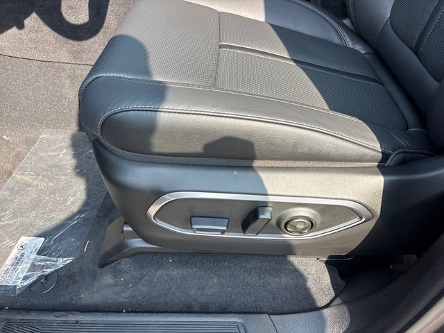 New 2026 Jeep Grand Wagoneer L Limited AWD/4WD image 7
