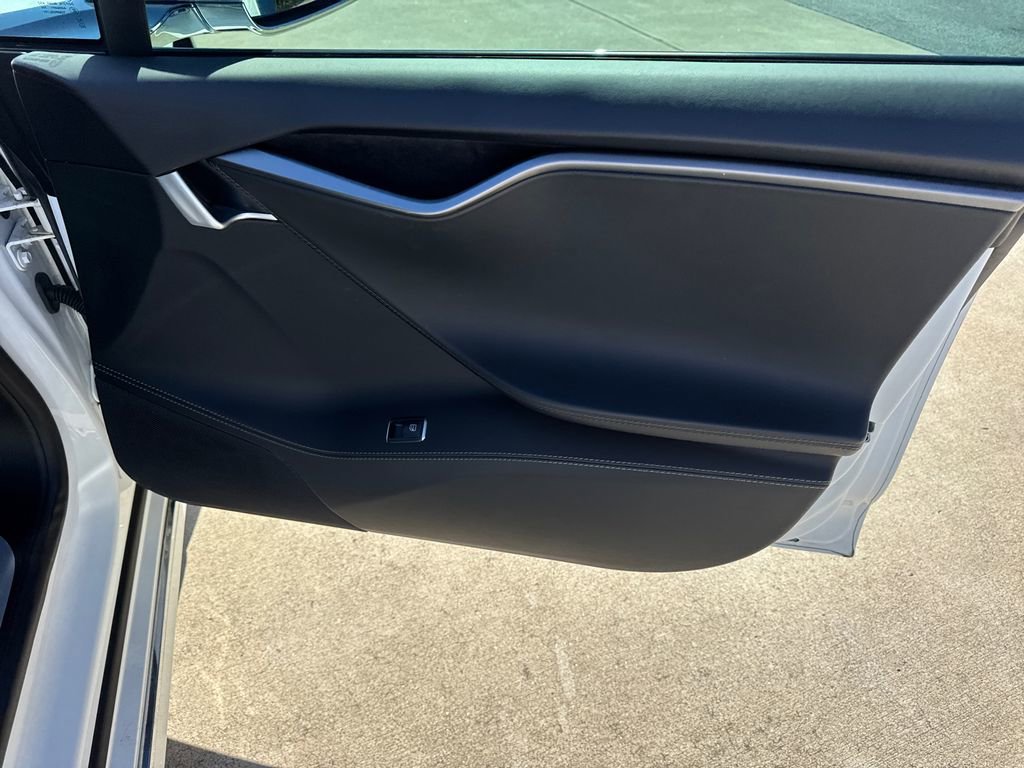 Used 2019 Tesla Model S Performance image 14