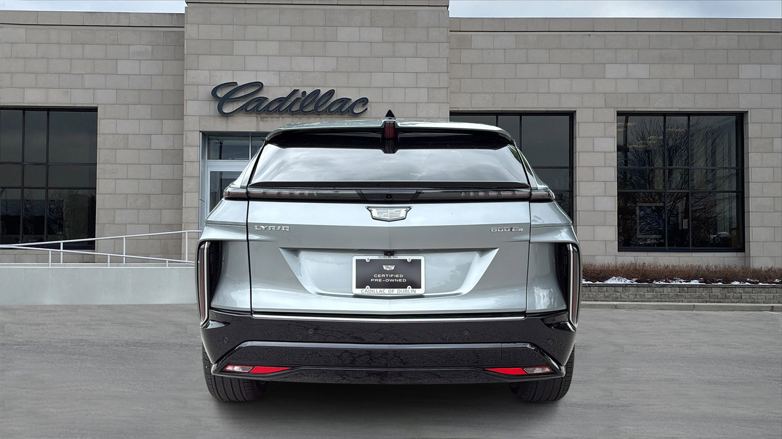 Certified 2025 Cadillac Lyriq Luxury w/ LPO, Floor Liner Package AWD/4WD image 6