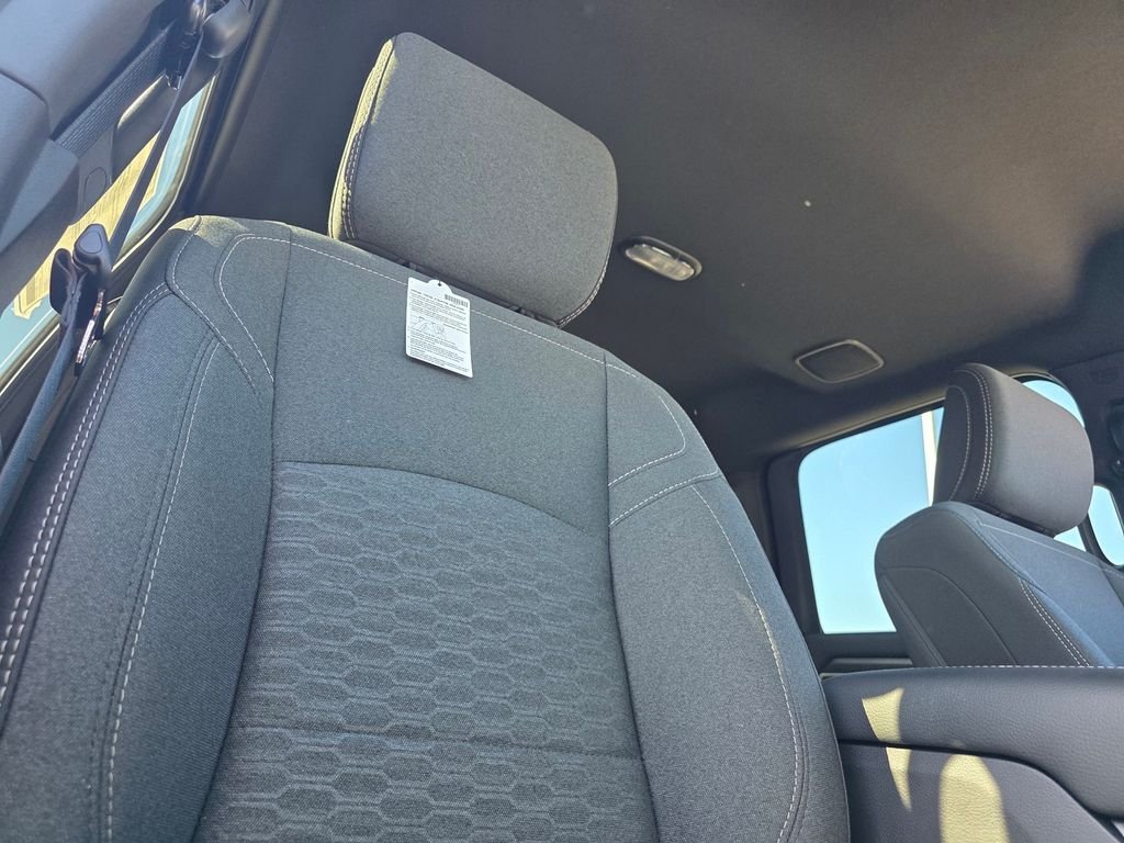 New 2026 RAM 2500 Big Horn AWD/4WD image 15