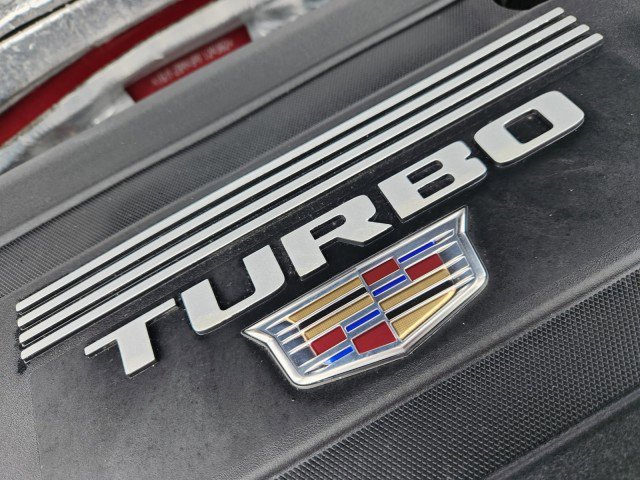 Used 2024 Cadillac XT4 Luxury image 13