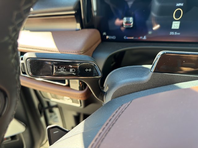 New 2026 Lincoln Aviator Reserve AWD/4WD image 26