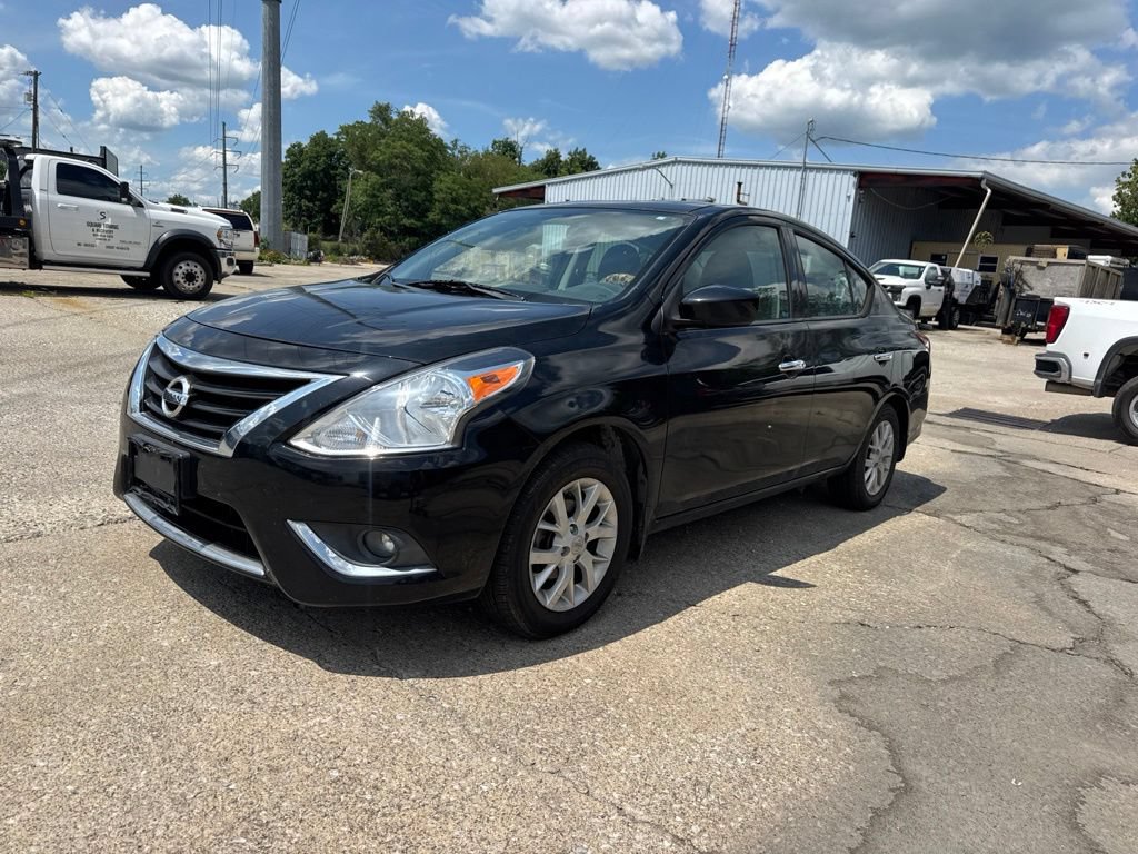 Used 2015 Nissan Versa SV w/ SV Appearance Package FWD image 1