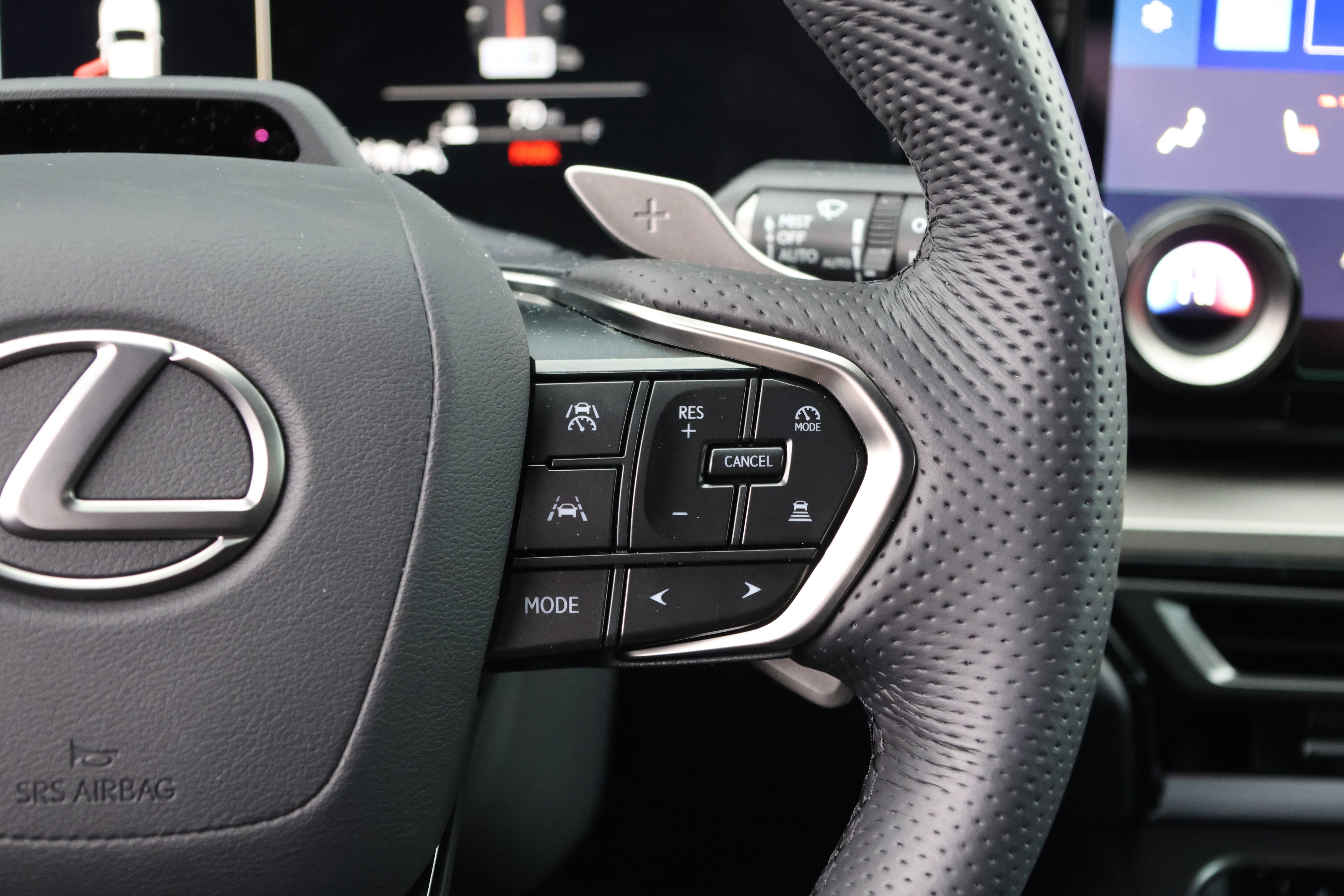 Used 2026 Lexus TX 500h AWD image 21