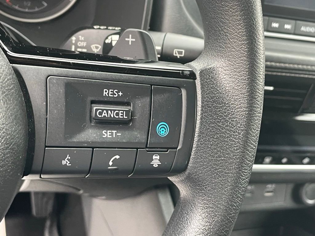 Used 2021 Nissan Rogue SV image 28