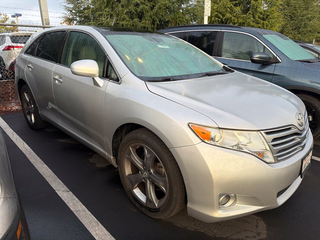 Used 2011 Toyota Venza w/ Premium Pkg #2 FWD image 3