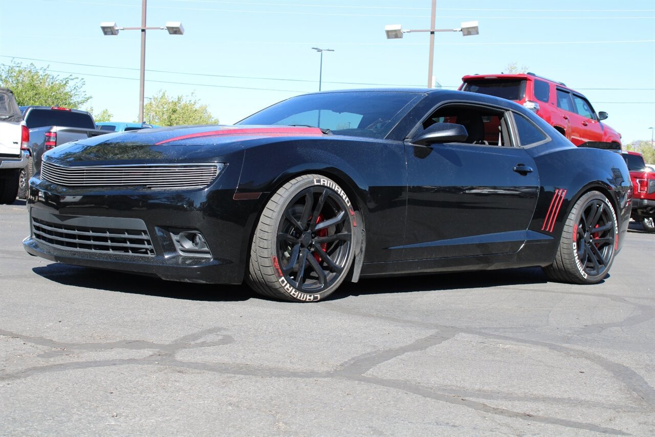 Used 2014 Chevrolet Camaro SS w/ SS Performance Package RWD image 3