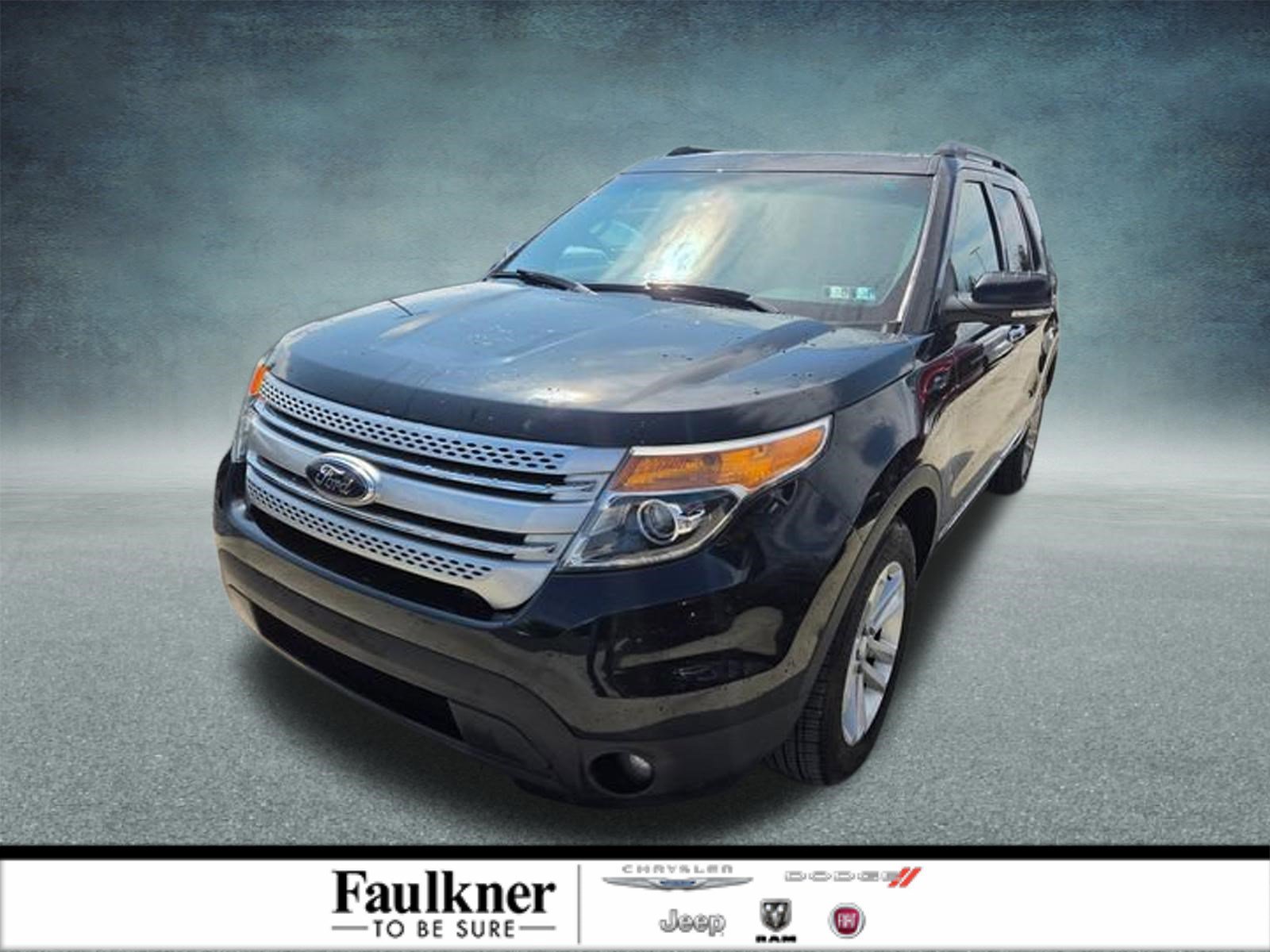 Used 2014 Ford Explorer XLT image 1