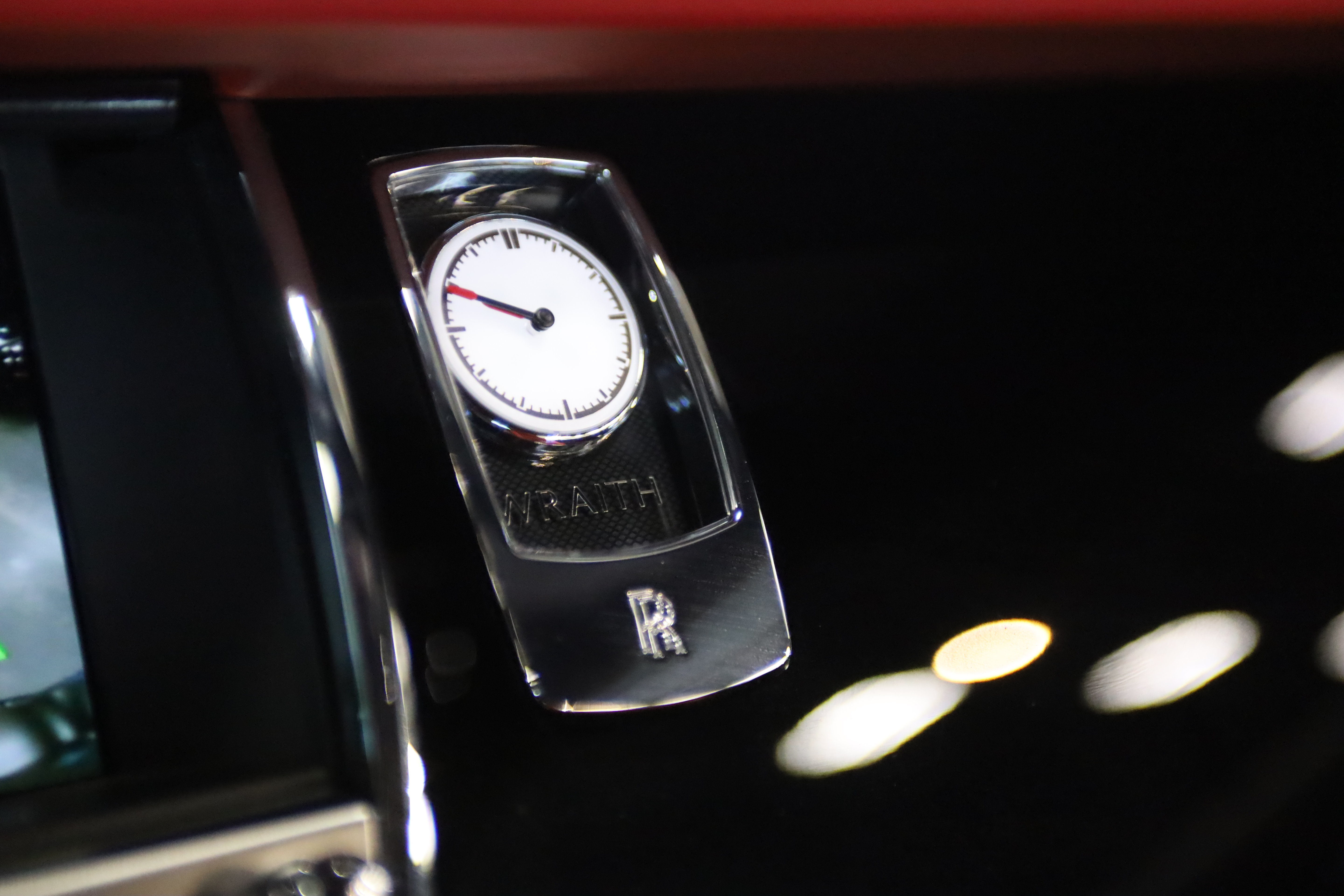 Used 2018 Rolls-Royce Wraith RWD image 31