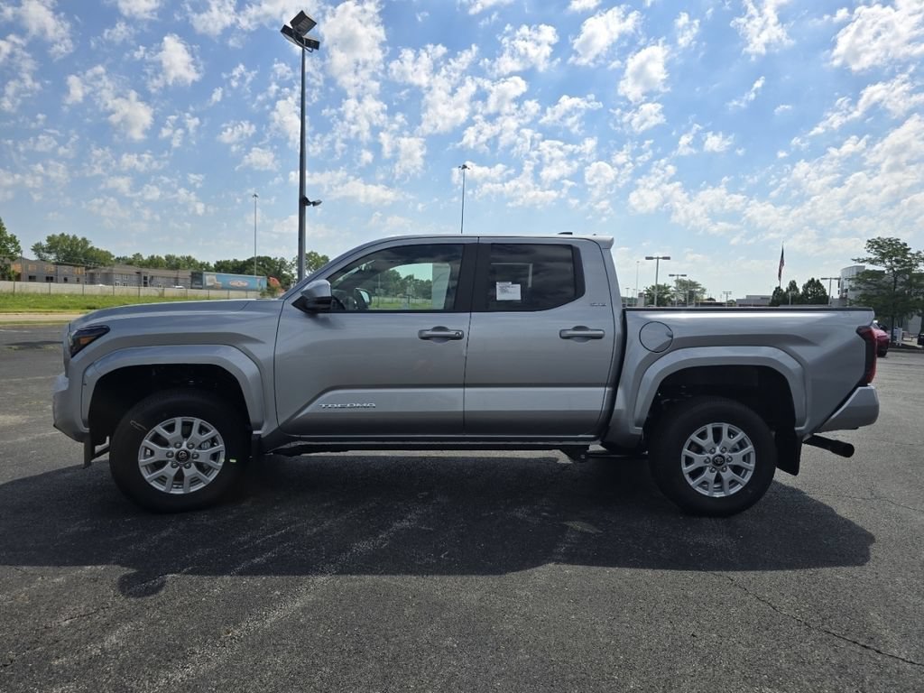 New 2026 Toyota Tacoma SR5 AWD/4WD image 11