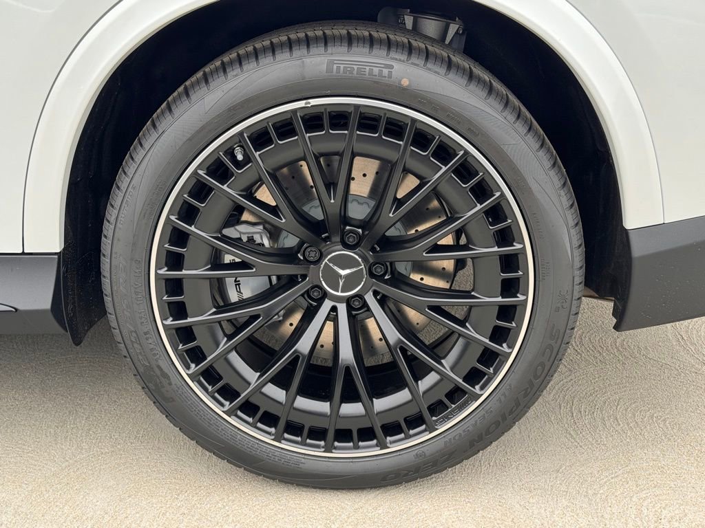 Used 2024 Mercedes-Benz GLC 43 AMG 4MATIC image 16