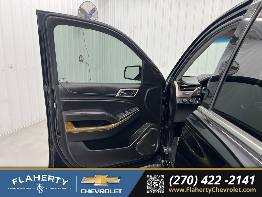 Used 2017 GMC Yukon Denali w/ Open Road Package image 8