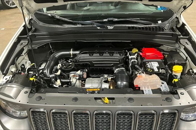 Used 2020 Jeep Renegade Limited AWD/4WD image 27