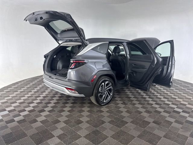 Certified 2025 Hyundai Tucson Limited image 18