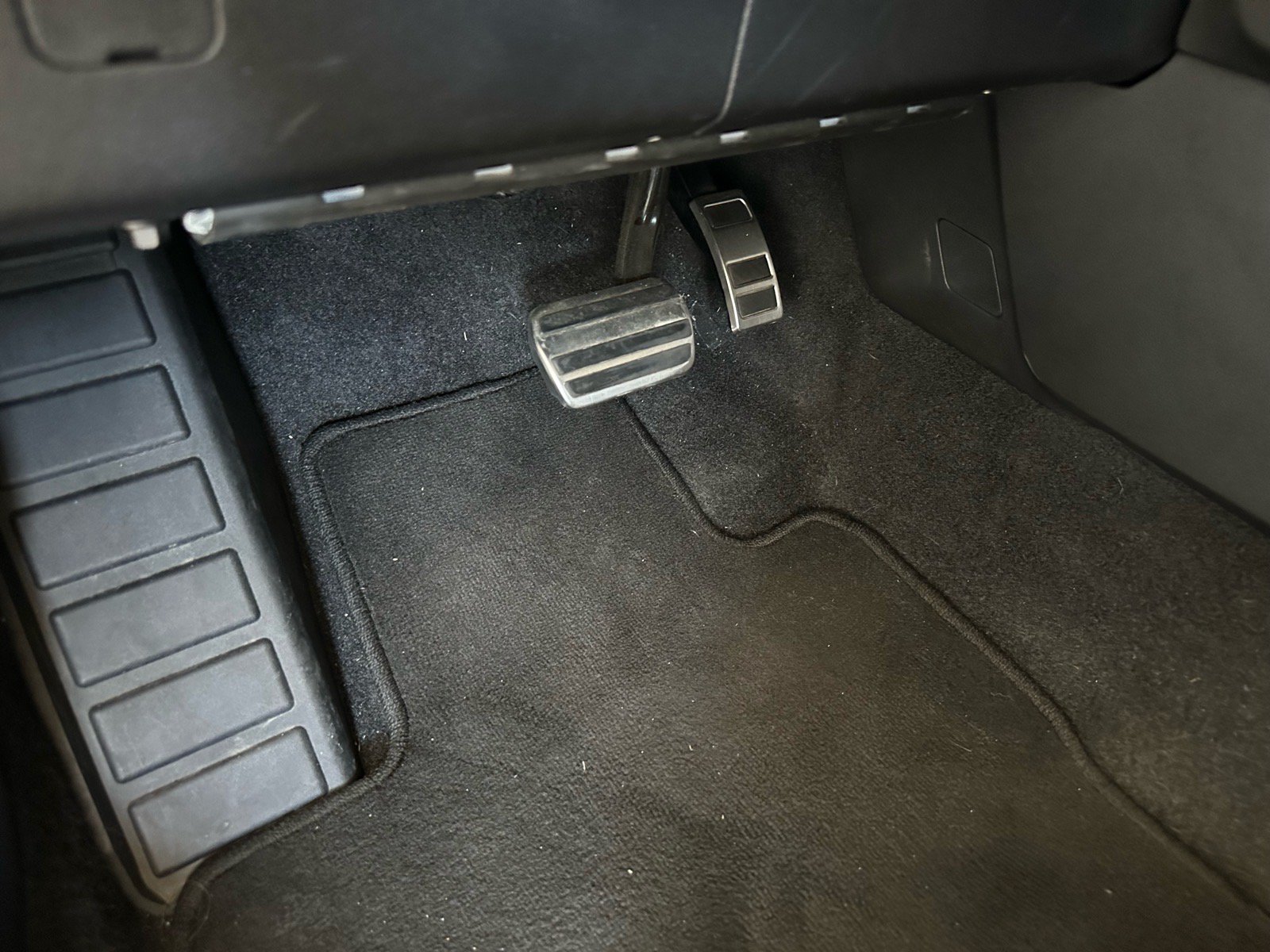 Used 2024 Ford Escape ST-Line w/ Tech Pack #1 FWD image 21
