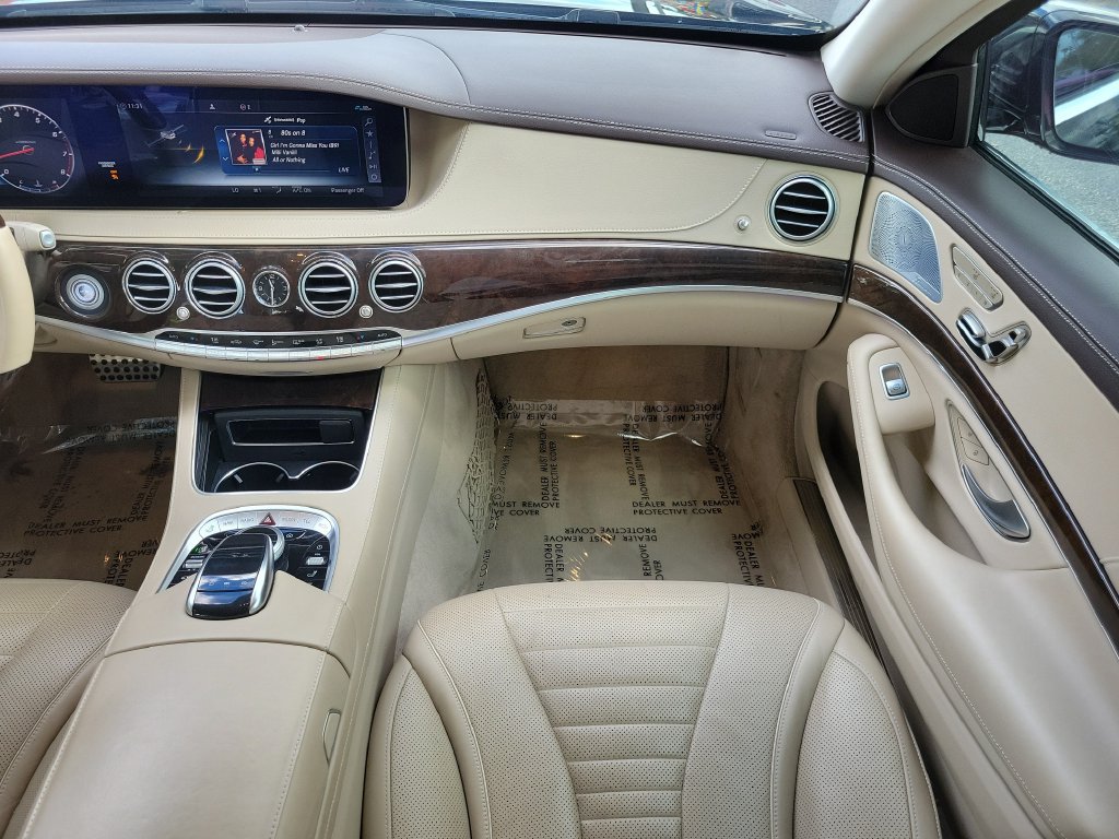 Used 2020 Mercedes-Benz S 560 4MATIC Sedan image 19