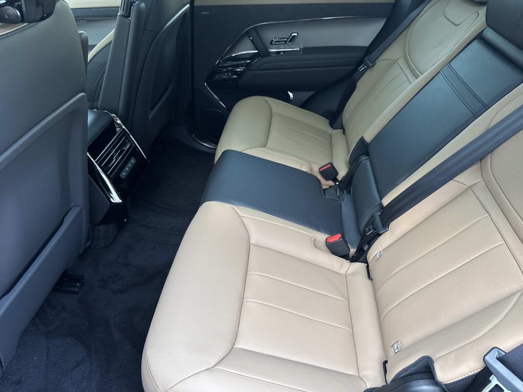 New 2026 Land Rover Range Rover Sport Dynamic SE AWD/4WD image 16