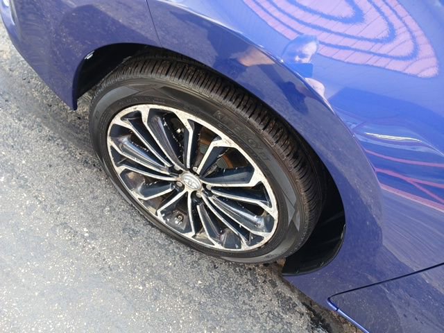 Used 2015 Toyota Corolla S image 14