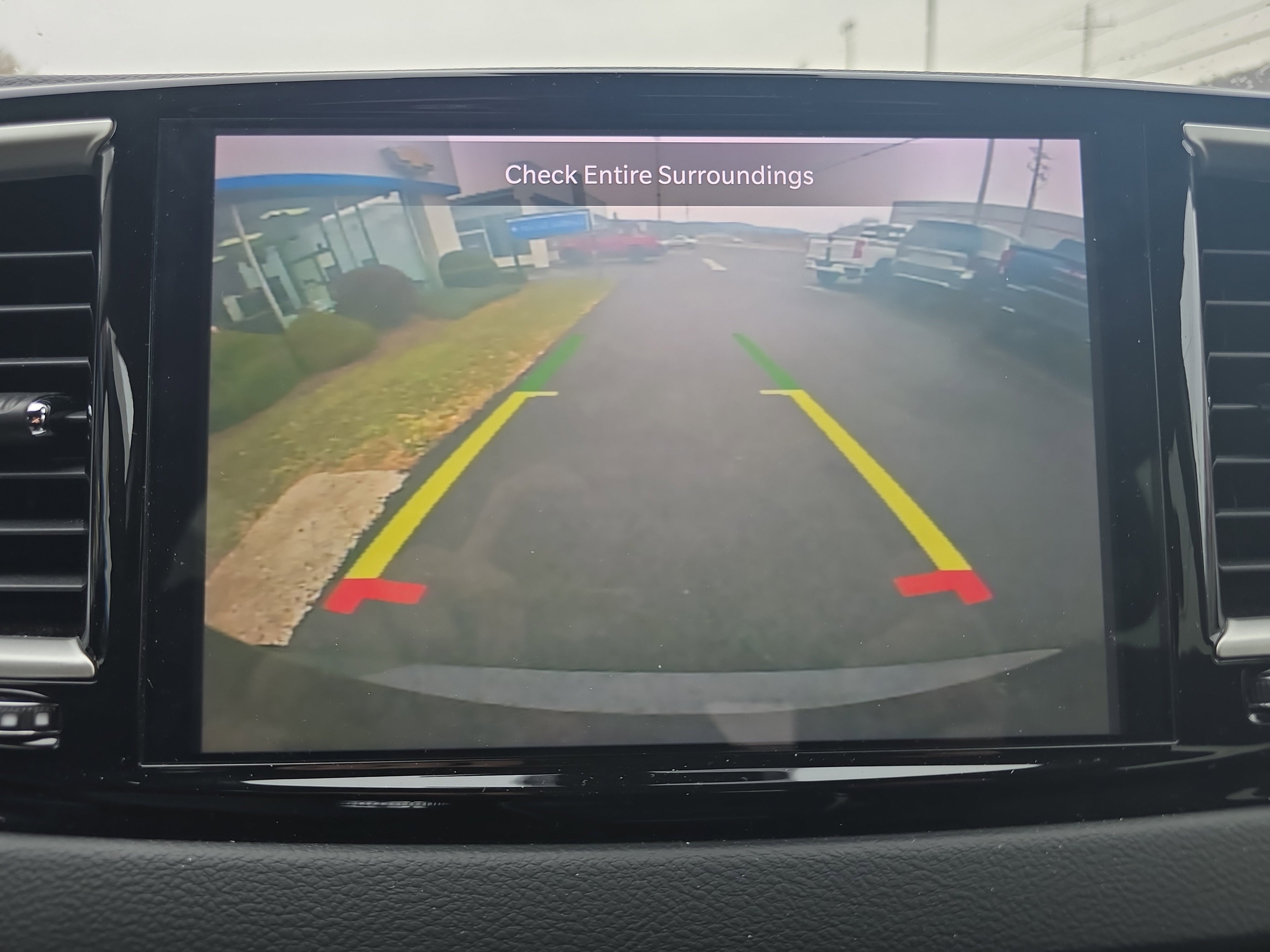 Used 2024 Chrysler Pacifica Touring-L image 29