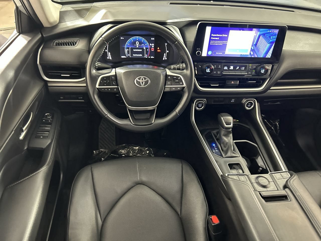 Used 2025 Toyota Grand Highlander AWD image 22