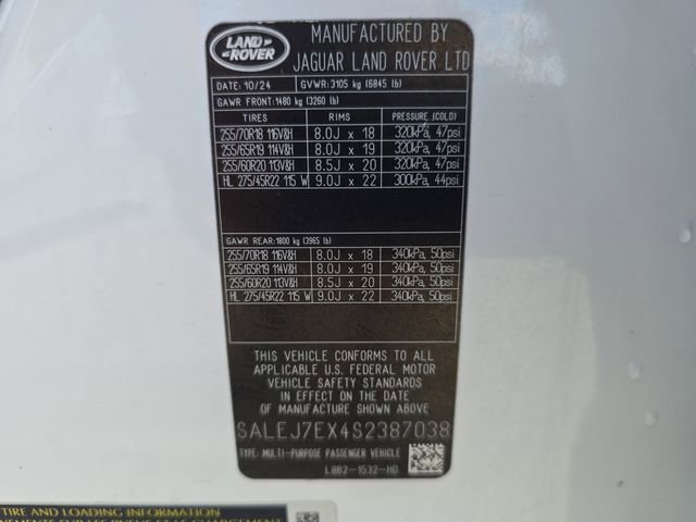 Used 2025 Land Rover Defender 110 S AWD/4WD image 28