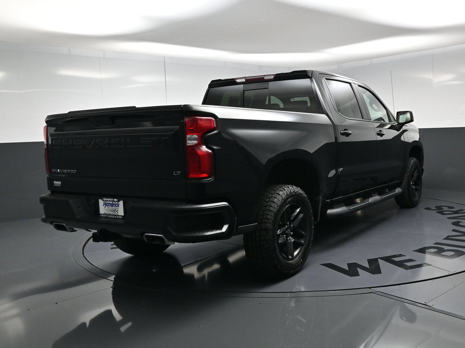 Used 2020 Chevrolet Silverado 1500 LT Trail Boss AWD/4WD image 9