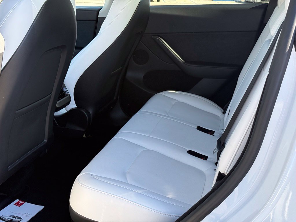 Used 2023 Tesla Model Y 2WD image 7