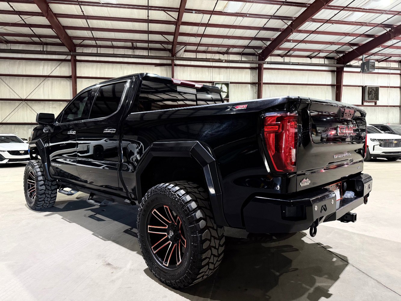 Used 2020 GMC Sierra 1500 SLT w/ SLT Premium Plus Package AWD/4WD image 7