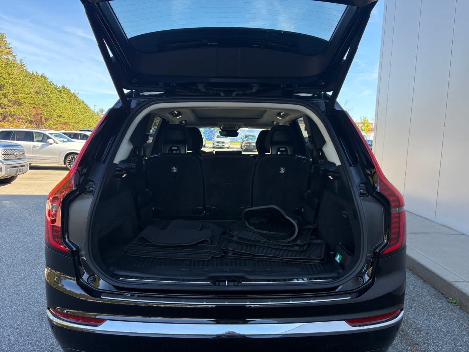 Used 2026 Volvo XC90 B6 Plus AWD/4WD image 21
