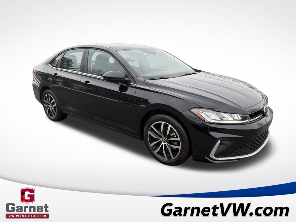 Used 2025 Volkswagen Jetta SE w/ Sunroof Package image 7