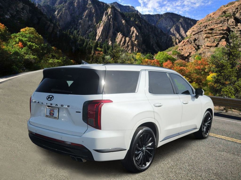 Used 2025 Hyundai Palisade Calligraphy image 3