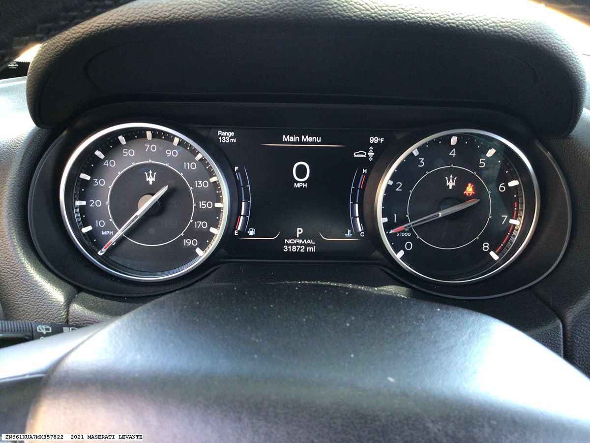 Used 2021 Maserati Levante AWD/4WD image 12