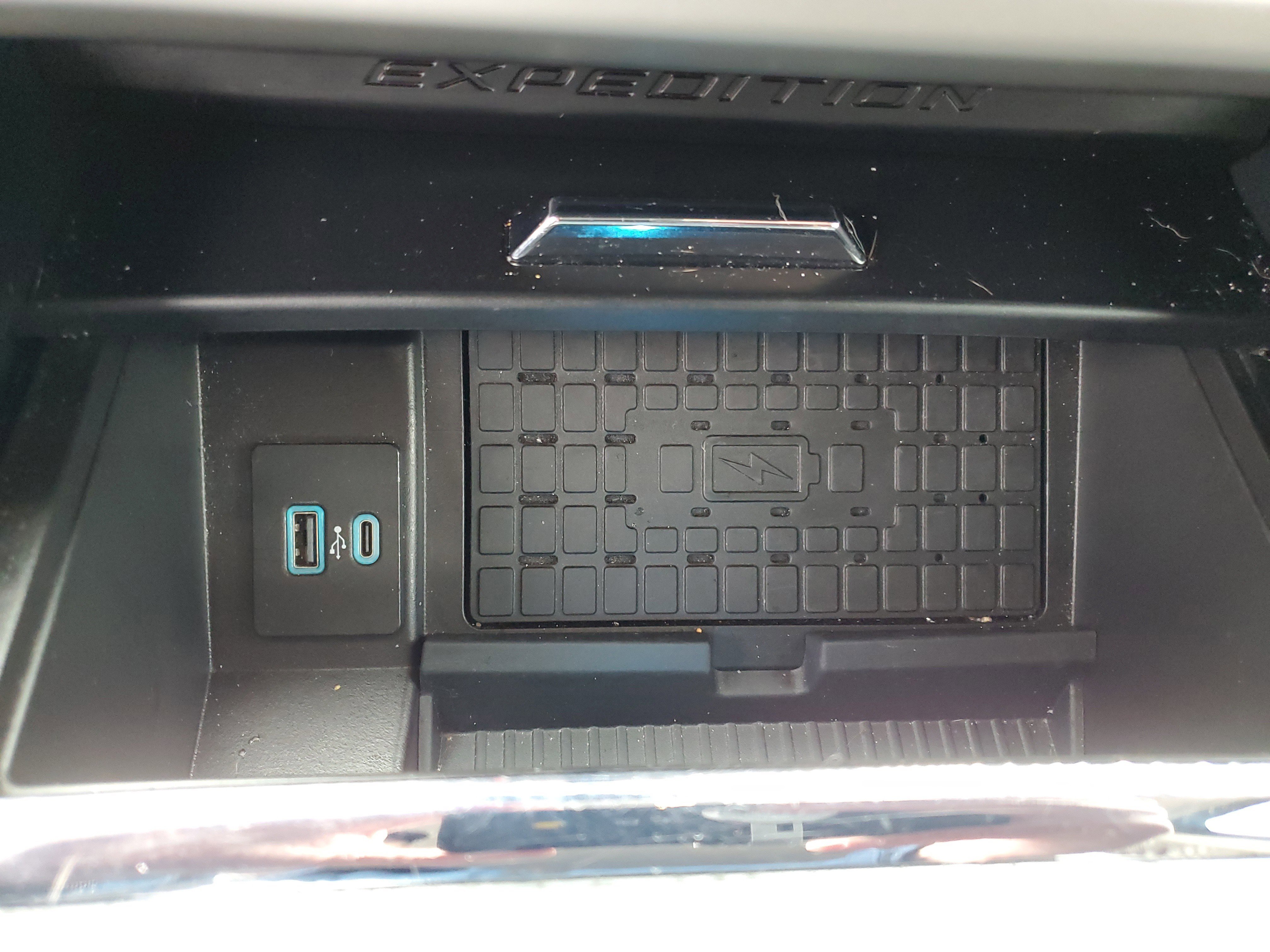 Used 2023 Ford Expedition Max XLT image 31