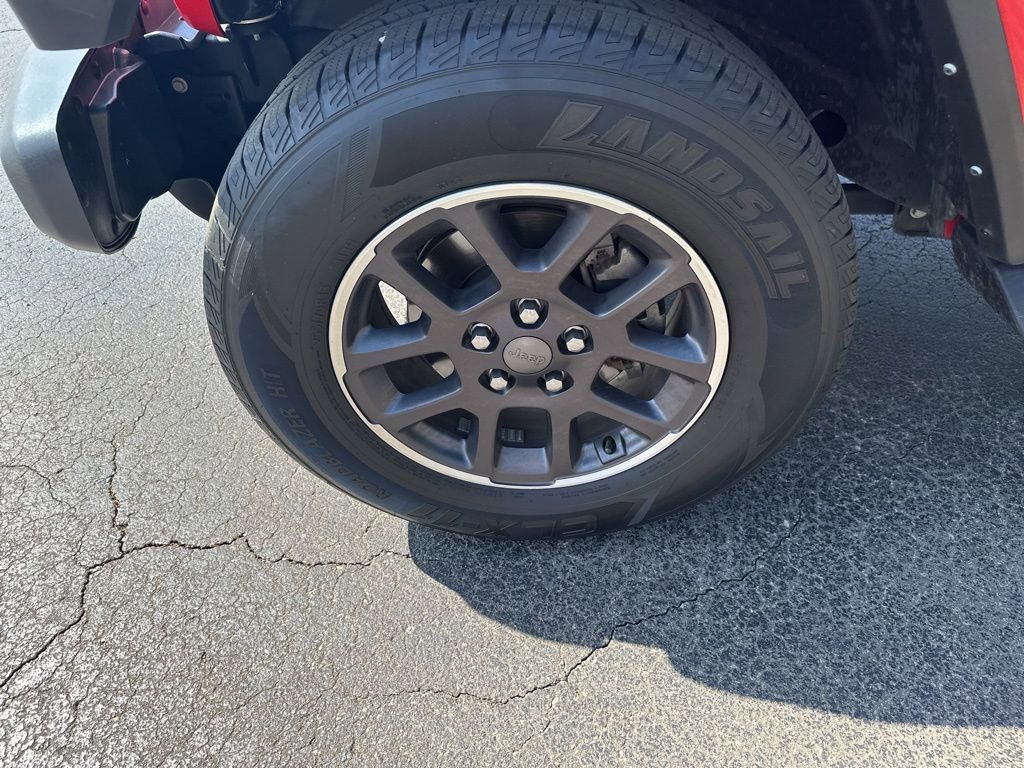 Used 2023 Jeep Gladiator Overland image 9