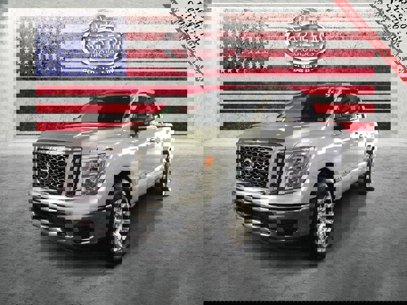 Used 2018 Nissan Titan SV image 1