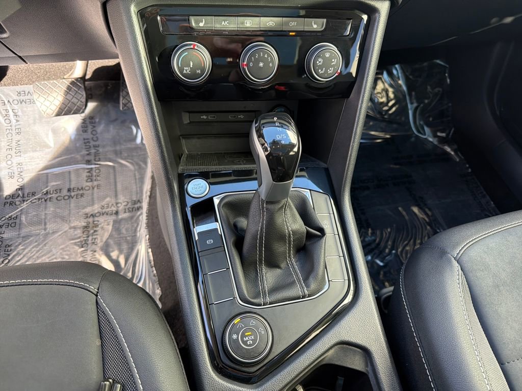 Certified 2023 Volkswagen Taos SE w/ Panoramic Sunroof Package image 27