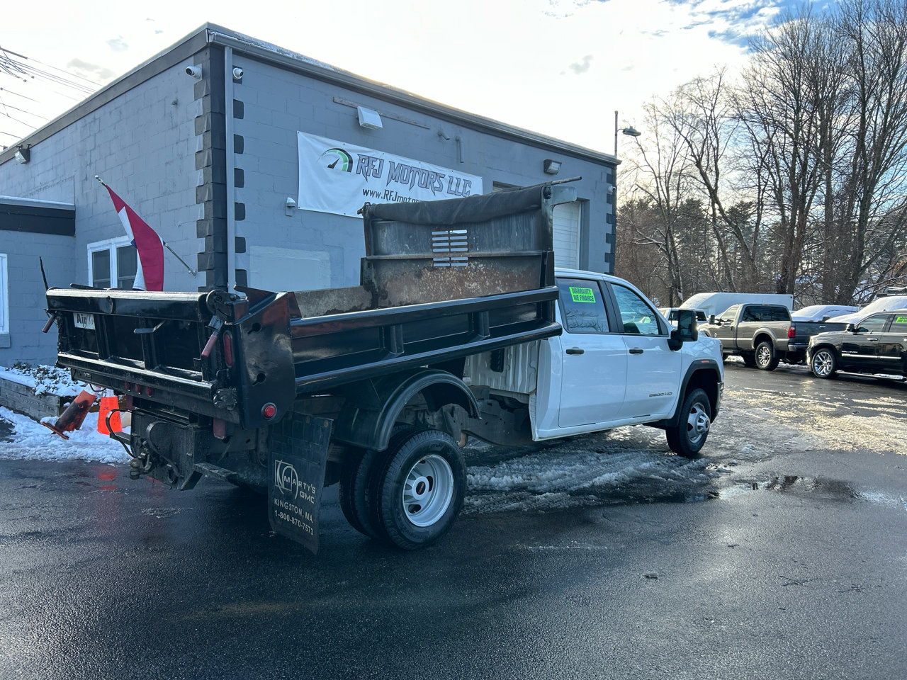 Used 2022 GMC Sierra 3500 Pro w/ Convenience Package image 5