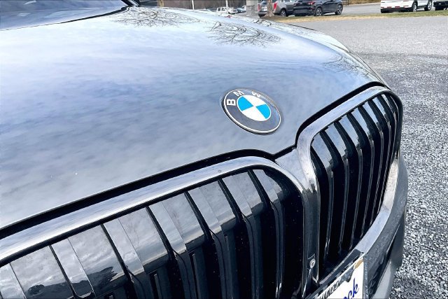 Used 2020 BMW 750i xDrive w/ Executive Package AWD/4WD image 31