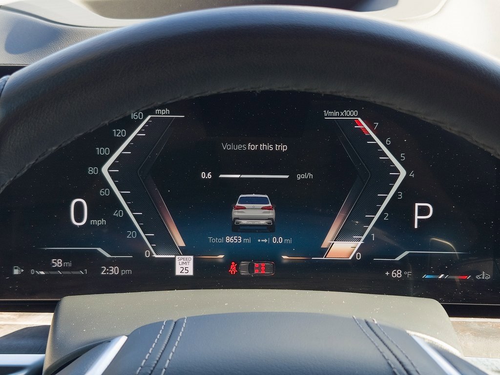 Used 2025 BMW X5 sDrive40i w/ Parking Assistance Package image 18