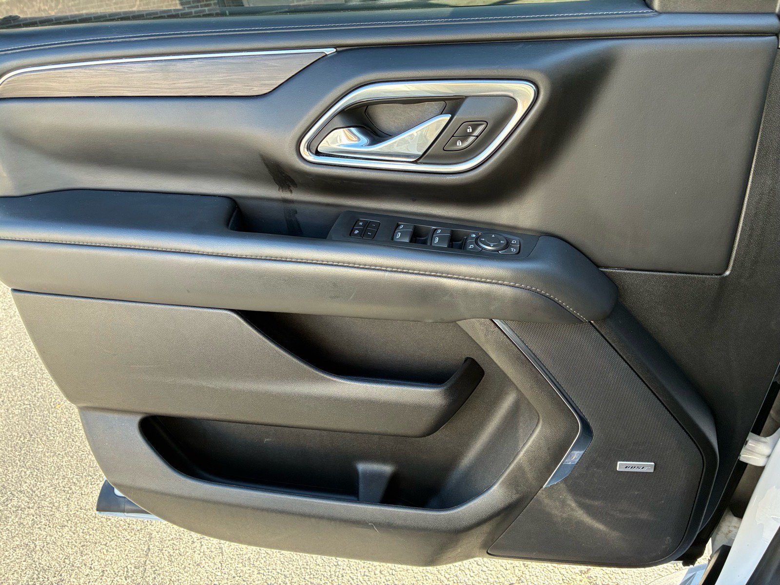 Used 2023 Chevrolet Tahoe LT w/ Luxury Package RWD image 7