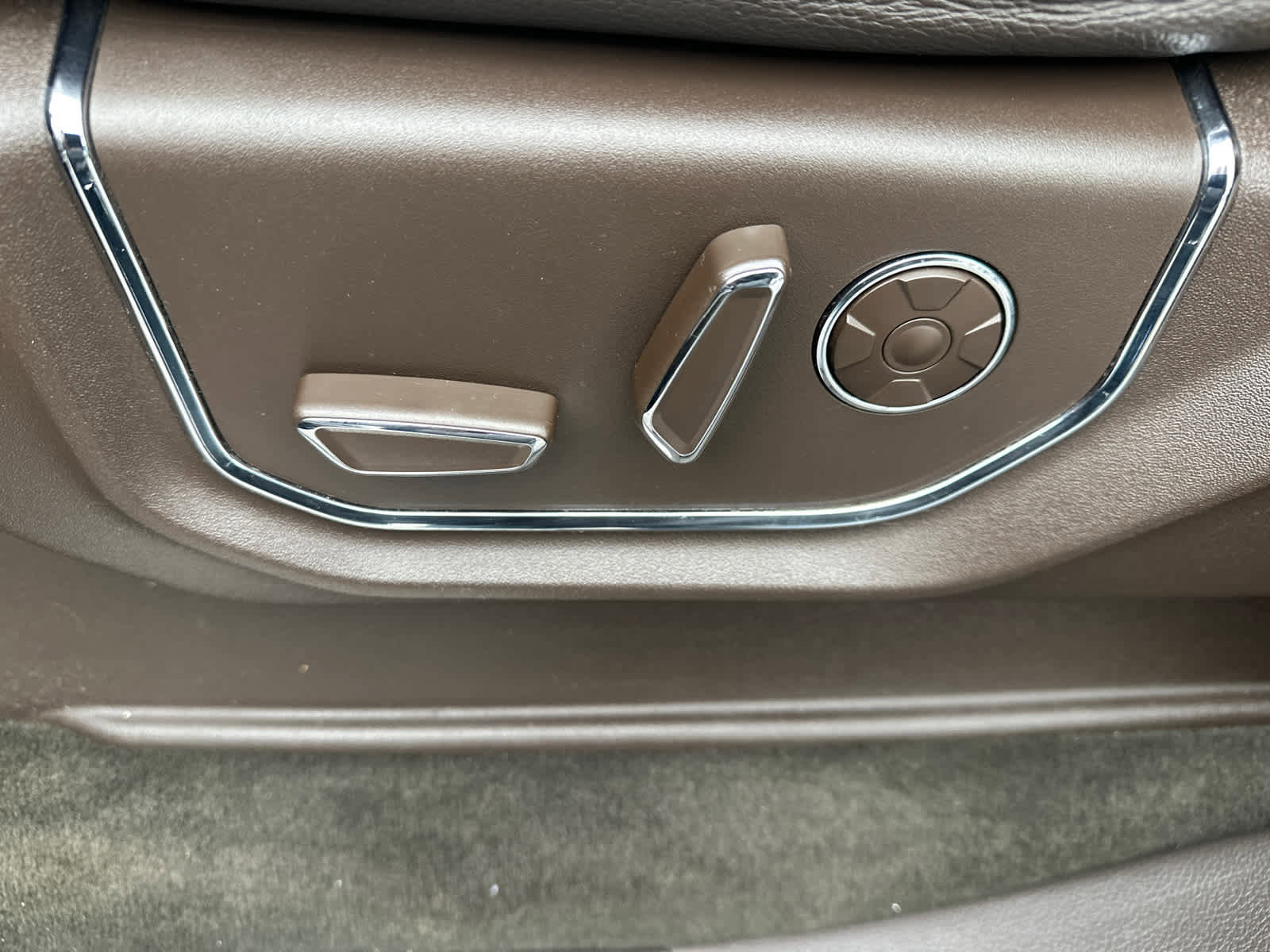 Used 2017 Ford F250 King Ranch w/ King Ranch Ultimate Package image 28