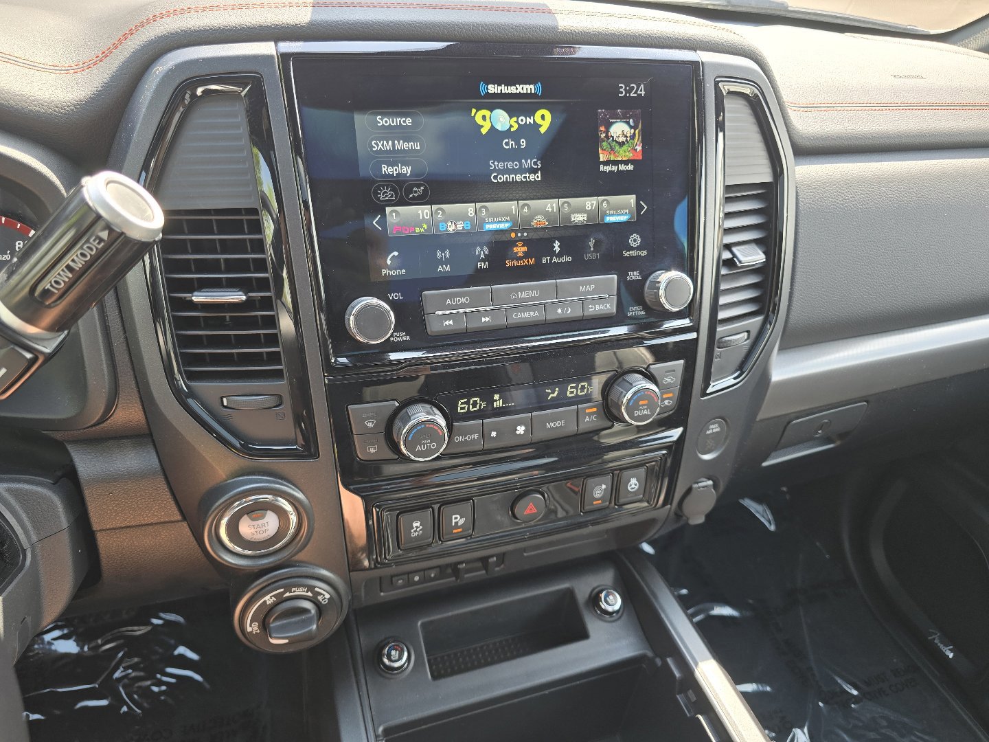 Used 2023 Nissan Titan PRO-4X w/ Pro-4x Convenience Package AWD/4WD image 44