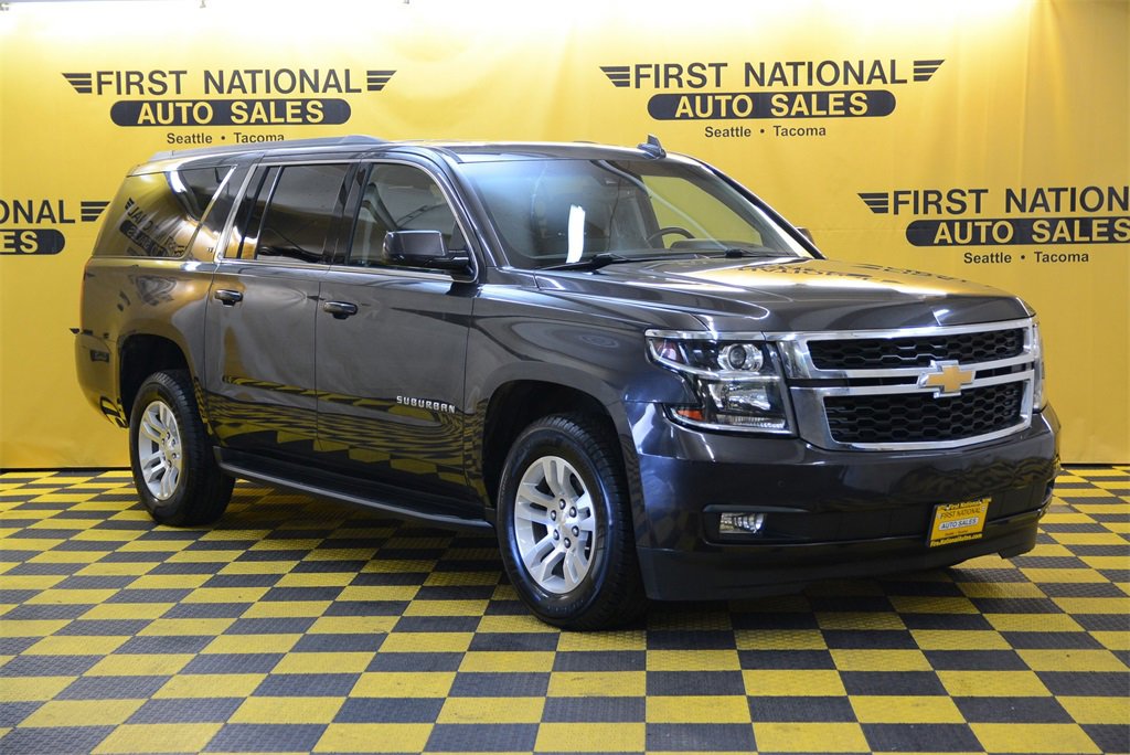 Used 2018 Chevrolet Suburban LT image 1