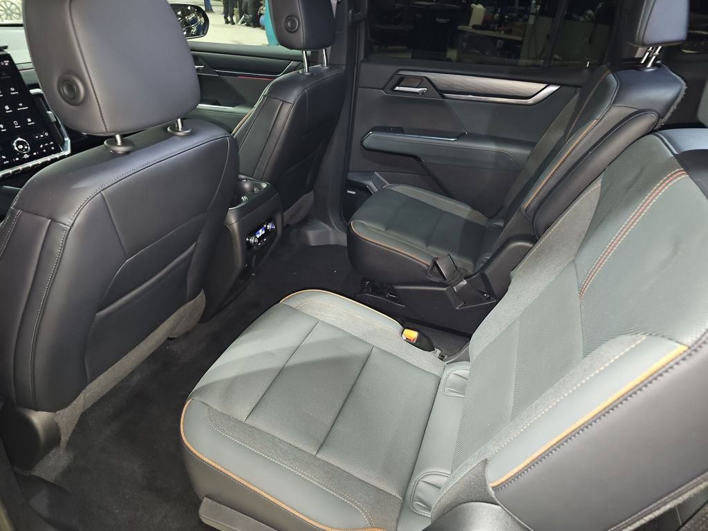 Used 2024 GMC Acadia AT4 w/ LPO, Floor Liner Package image 32