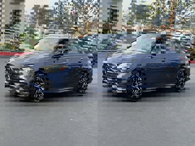 Used 2024 Mercedes-Benz C 300 Sedan image 4