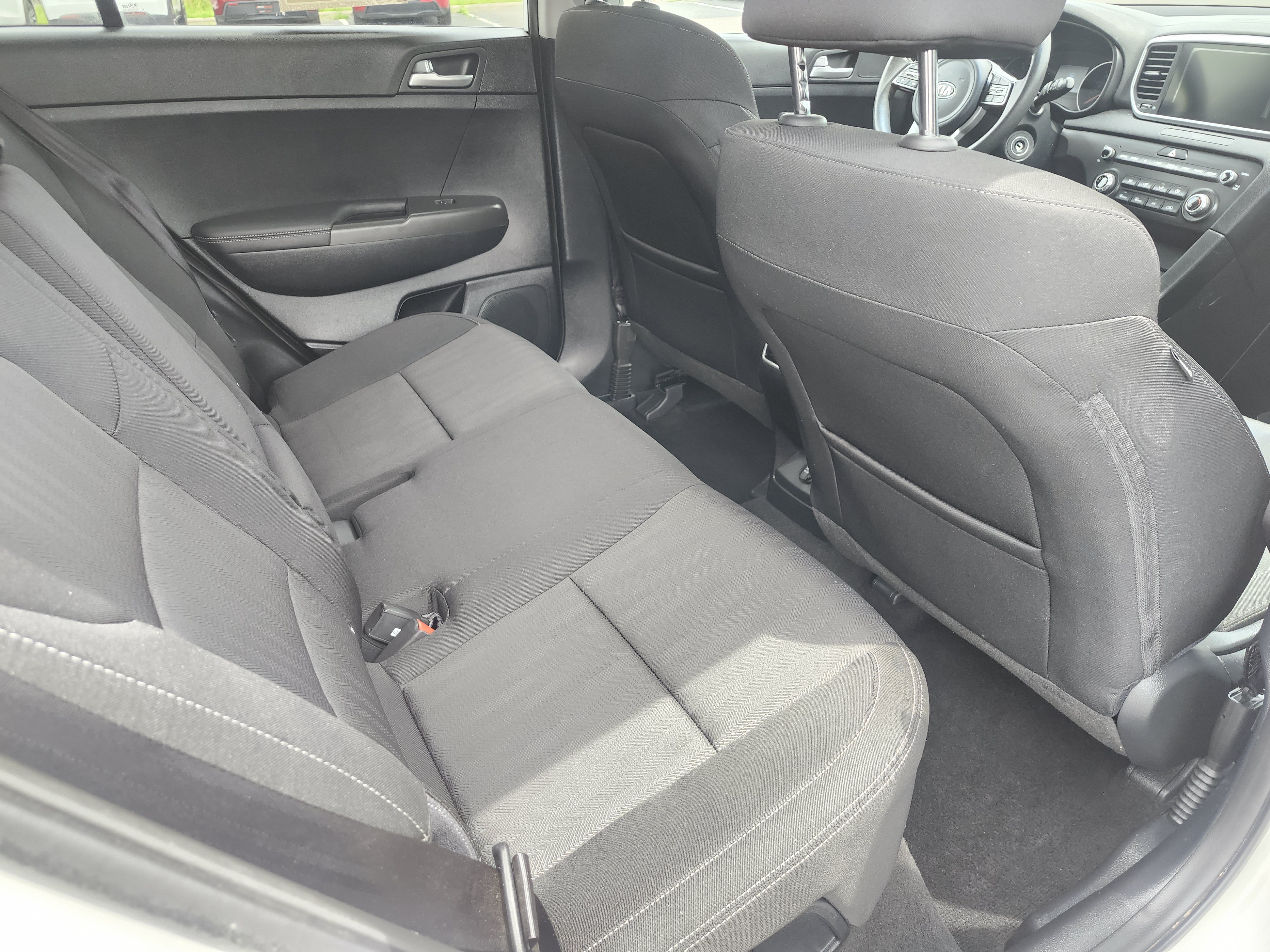 Used 2020 Kia Sportage LX FWD image 19