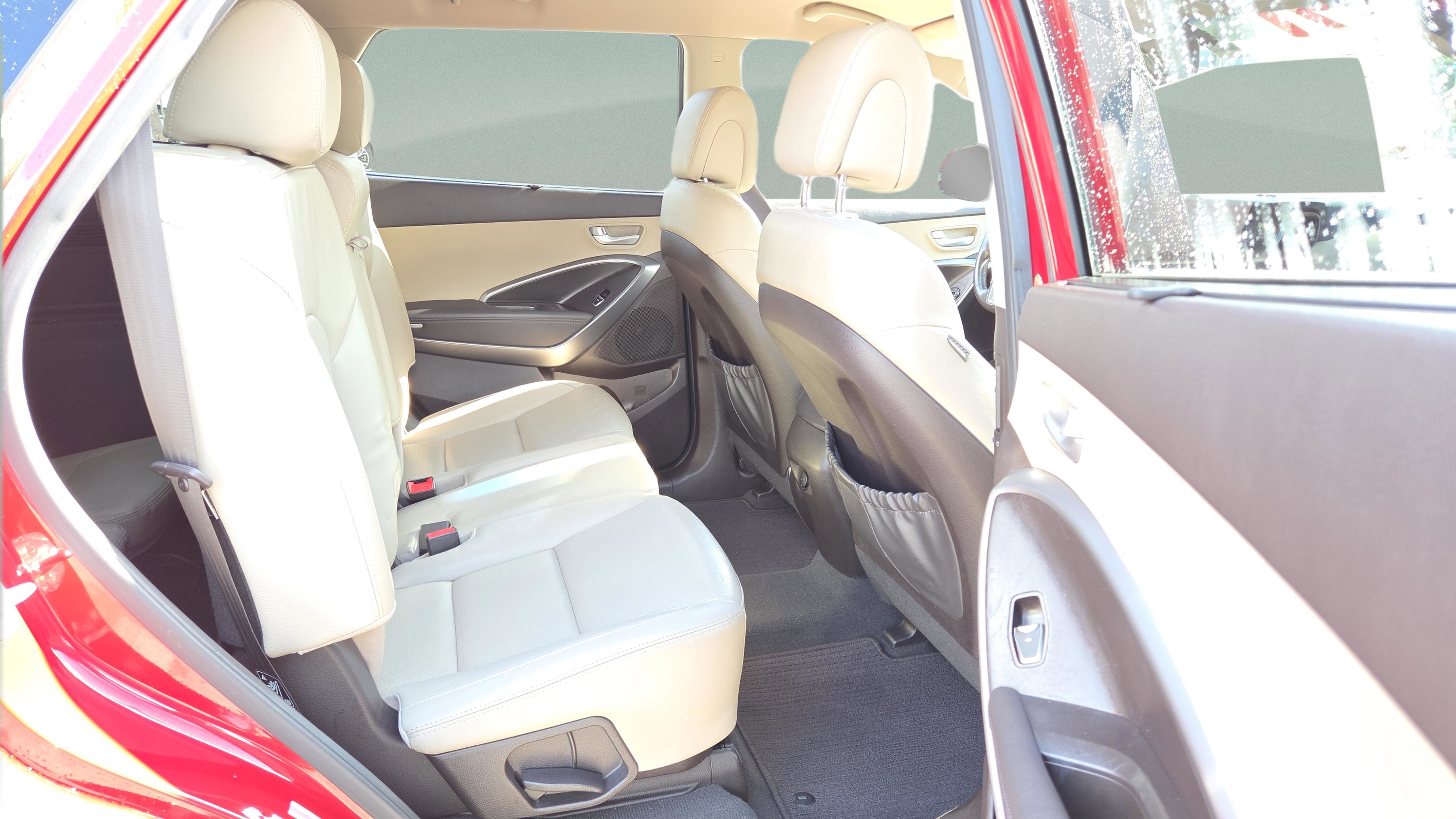 Used 2014 Hyundai Santa Fe GLS image 26