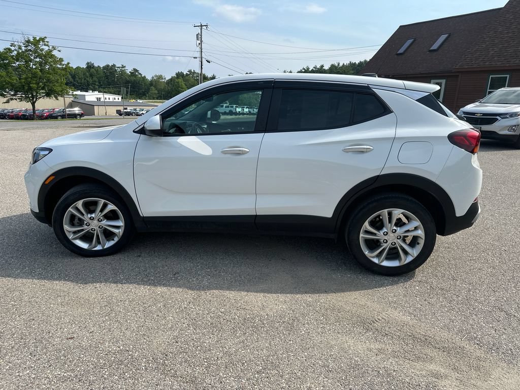 Used 2022 Buick Encore GX Preferred w/ Cold Weather Comfort Package AWD/4WD image 2