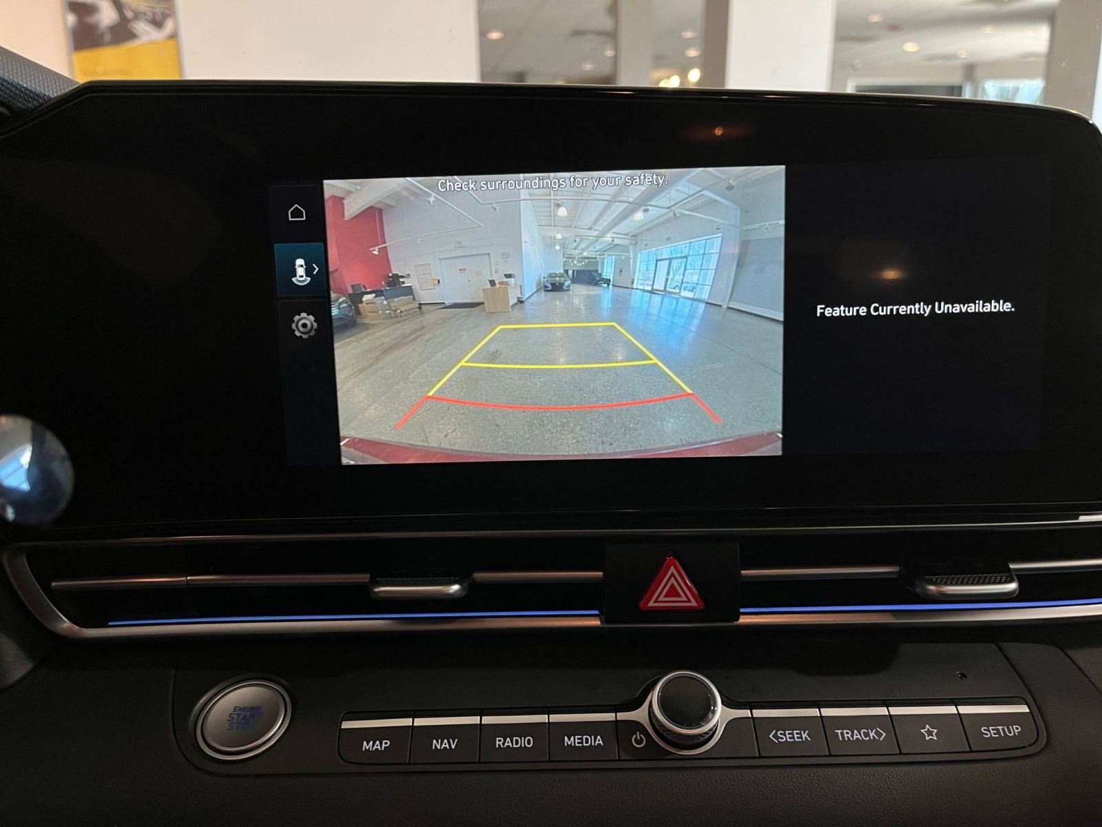 Used 2025 Hyundai Elantra SEL image 24